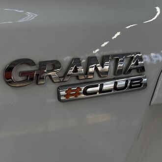 Lada Granta лифтбек 1.6 MT