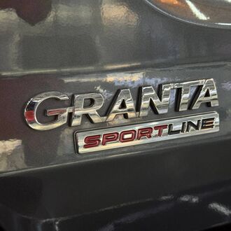 Lada Granta лифтбек 1.6 MT