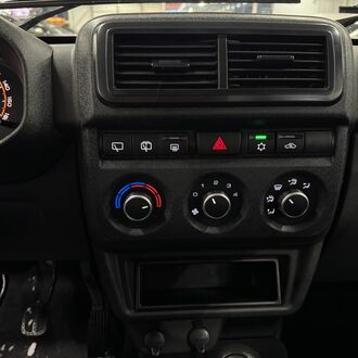 Niva 4x4 Legend 1.7 MT