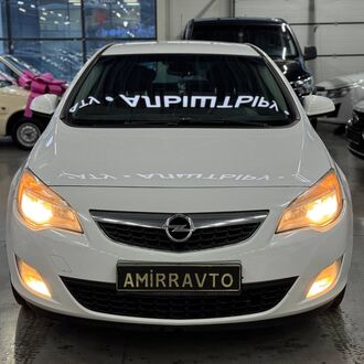 Opel Astra J 1.6 AT