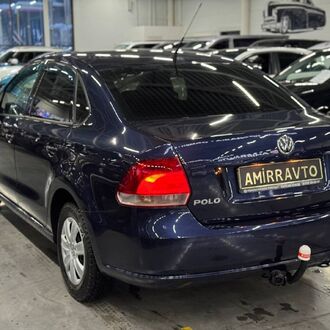 Volkswagen Polo 1.6 AT