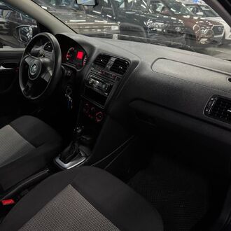Volkswagen Polo 1.6 AT