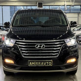 Hyundai Grand Starex 2.5 AT