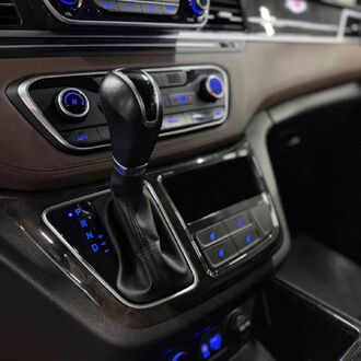 Hyundai Grand Starex 2.5 AT