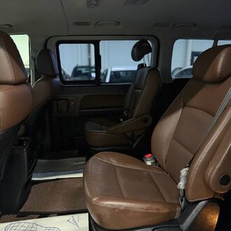 Hyundai Grand Starex 2.5 AT