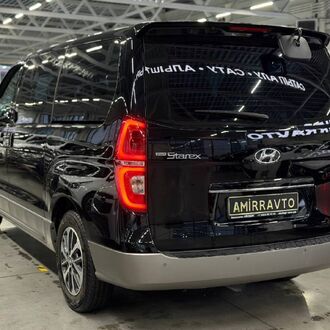 Hyundai Grand Starex 2.5 AT