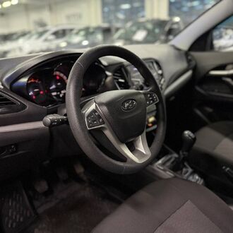 Lada Vesta 1.6 MT (106 л.с)