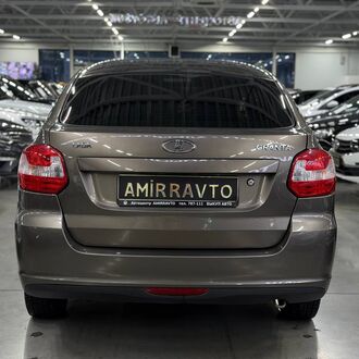 Lada Granta седан 1.6MT ( 83 л.с.) Lada Granta седан 1.6MT ( 83 л.с.)
