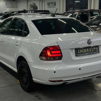 Volkswagen Polo 1.6 AT