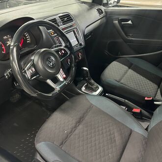 Volkswagen Polo 1.6 AT