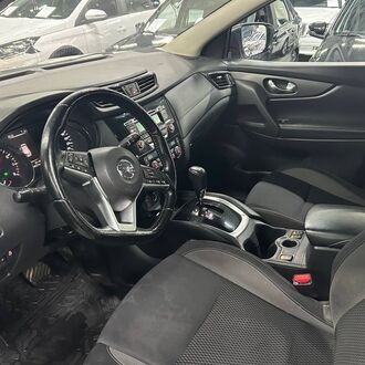 NISSAN Qashqai 2.0 AT( 144 л.с)