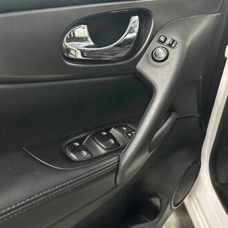 NISSAN Qashqai 2.0 AT( 144 л.с)