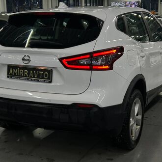 NISSAN Qashqai 2.0 AT( 144 л.с)