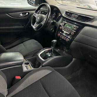 NISSAN Qashqai 2.0 AT( 144 л.с)