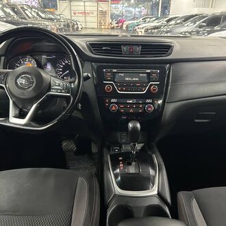 NISSAN Qashqai 2.0 AT( 144 л.с)