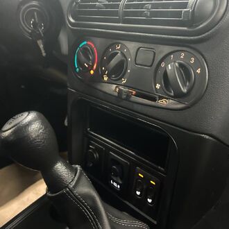 NIVA Travel 1.8 MT ( 90 л.с )