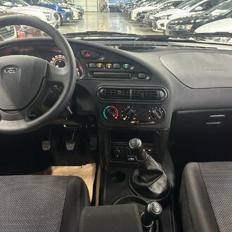 NIVA Travel 1.8 MT ( 90 л.с )