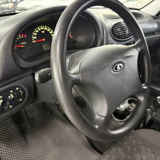 Lada Kalina 1.6 MT (81 л.с )