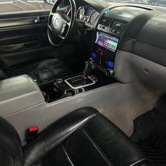Volkswagen Touareg 3.0d AT ( 224л.с.)