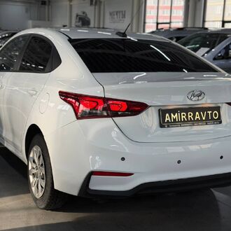 Hyundai Solaris 1.6 AT (123 л.с.)