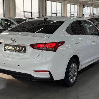 Hyundai Solaris 1.6 AT (123 л.с.)