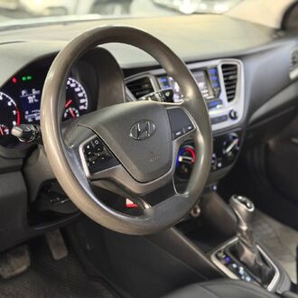 Hyundai Solaris 1.6 AT (123 л.с.)