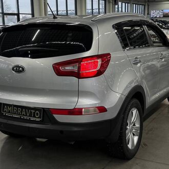 Kia Sportage 2.0 AT AWD( 123 л.с.)