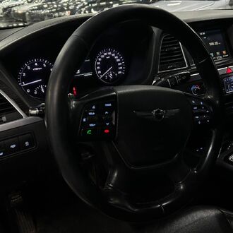 Hyundai GENESIS AT( 197 л.с.)