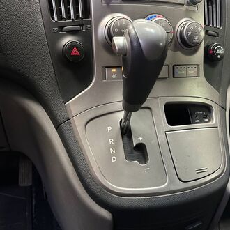 Hyundai GRAND STAREX 2.5 АТ (145 л.с)