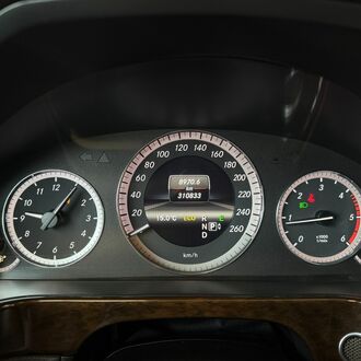 Mercedes-benz E-KLASSE E200, Дизель, 2.1 АТ