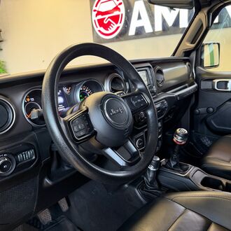 Jeep WRANGLER 3.6МТ 289л.с. На МЕХАНИКЕ